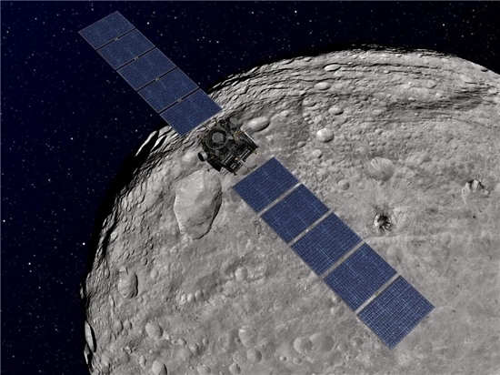Космический аппарат НАСА сближается с гигантским астероидом