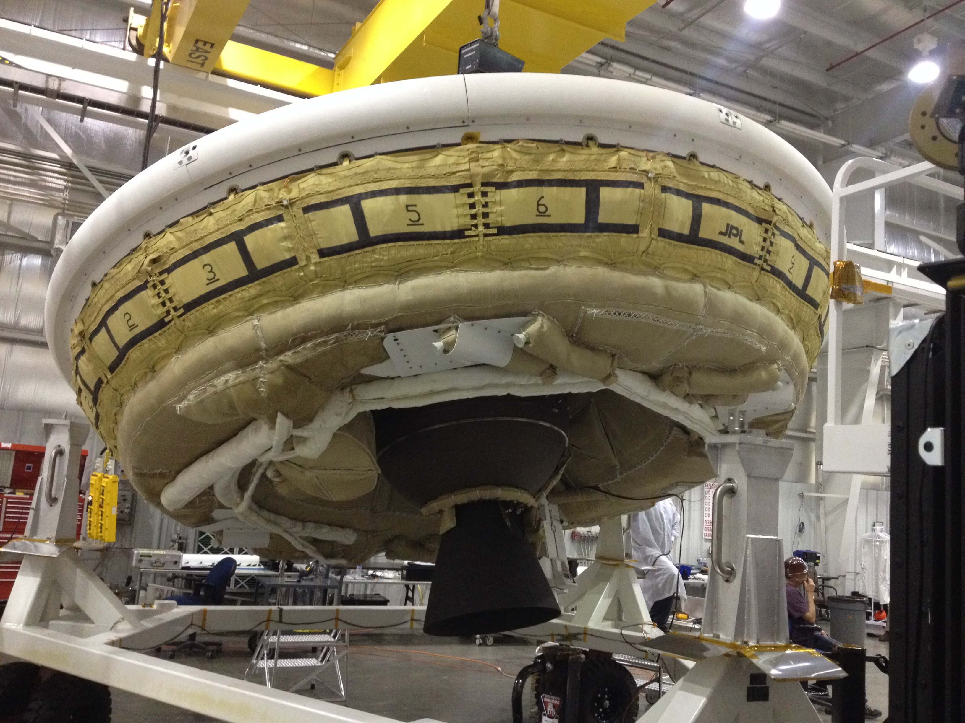 NASA строит «летающую тарелку» для пилотируемых полетов на Марс