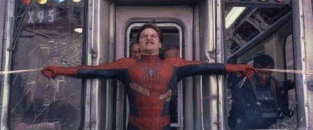 Доказано: «Человек-паук» может остановить поезд